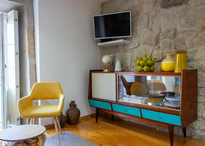 Orm Santana Apartment